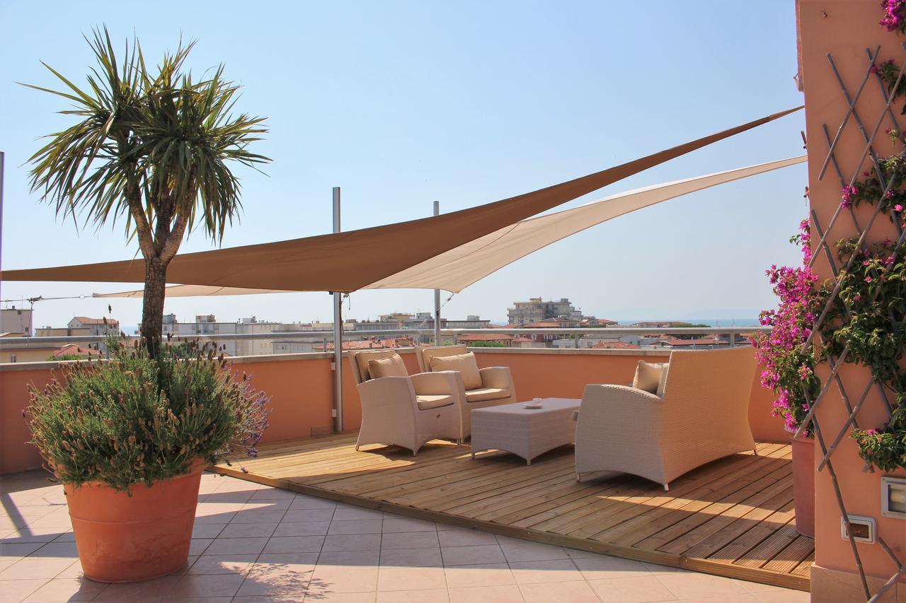 Hotel Piccolo Mondo Lido di Camaiore Eksteriør billede